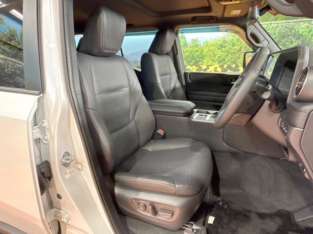 TOYOTA LANDCRUISER 250 2024