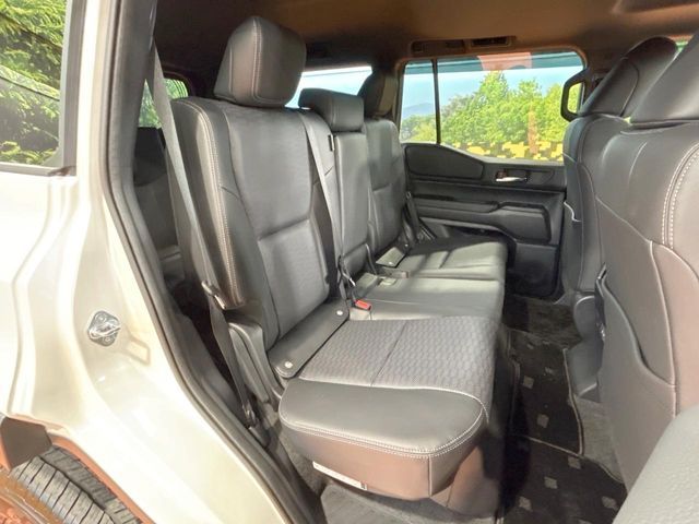 TOYOTA LANDCRUISER 250 2024