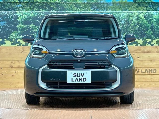 TOYOTA SIENTA HYBRID 2023