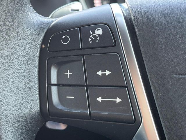 VOLVO VOLVO V40 2017