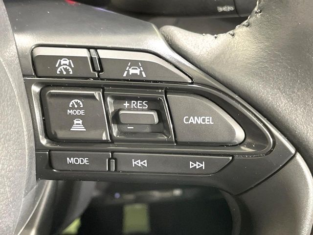 TOYOTA YARIS CROSS HYBRID 2025