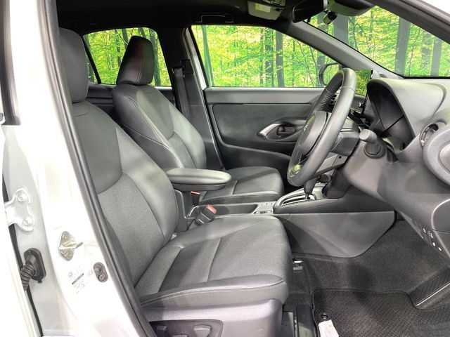 TOYOTA YARIS CROSS HYBRID 2025