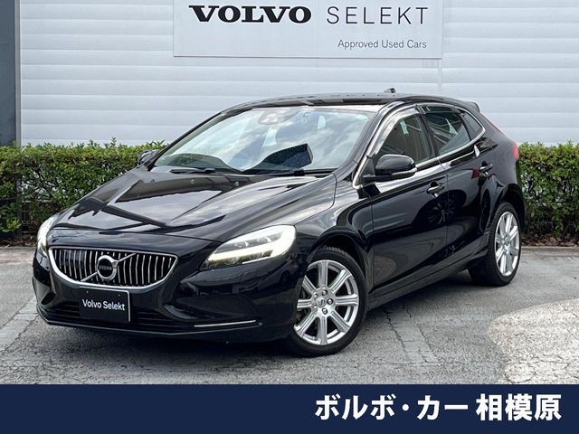 VOLVO VOLVO V40 2017