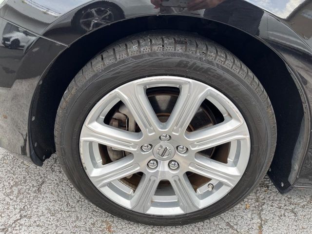 VOLVO VOLVO V40 2017