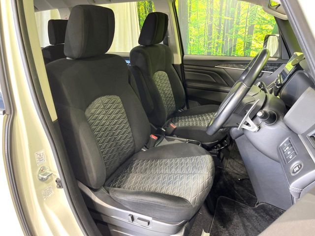 MITSUBISHI DELICA D:5 4WD 2019