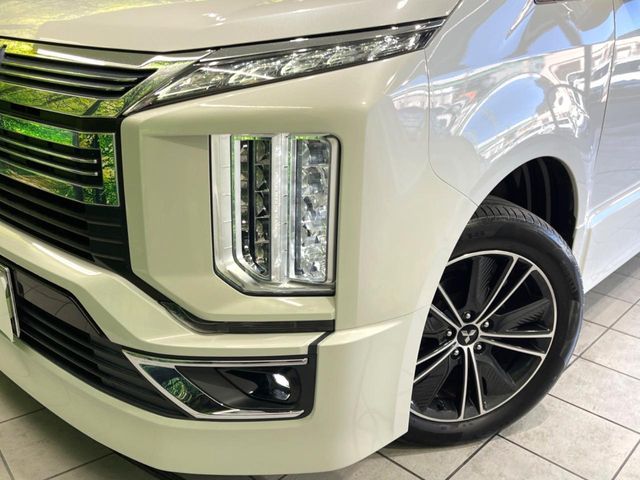 MITSUBISHI DELICA D:5 4WD 2019