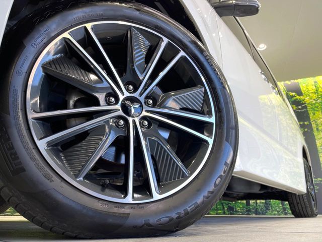 MITSUBISHI DELICA D:5 4WD 2019