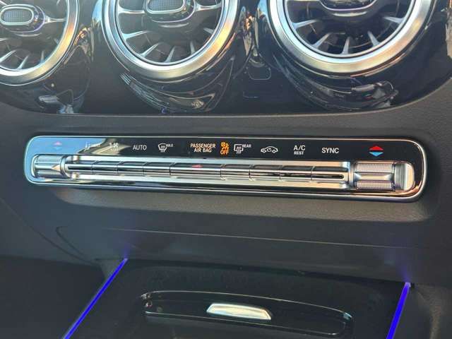 MERCEDES BENZ MERCEDES BENZ GLA class 2021