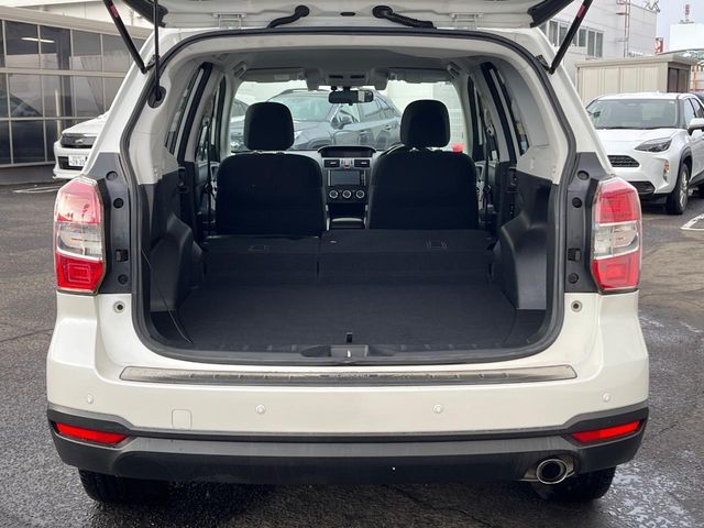 SUBARU FORESTER 2012