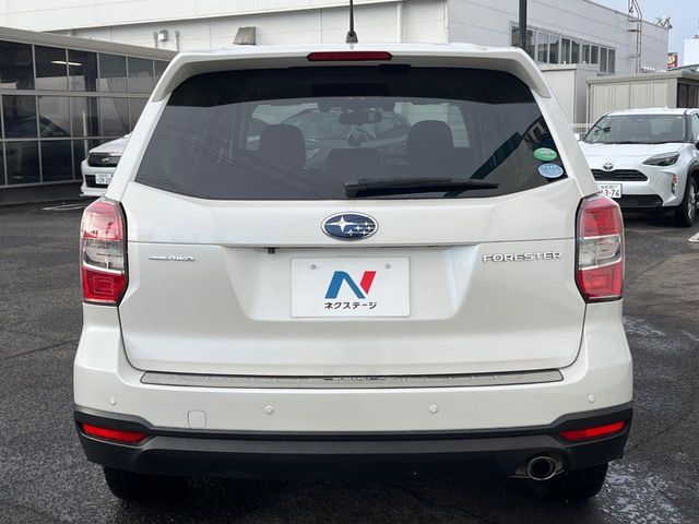 SUBARU FORESTER 2012