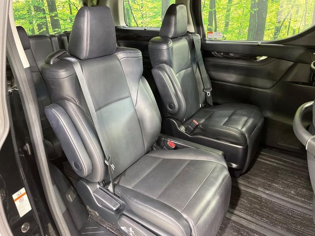 TOYOTA VELLFIRE  HYBRID 4WD 2018