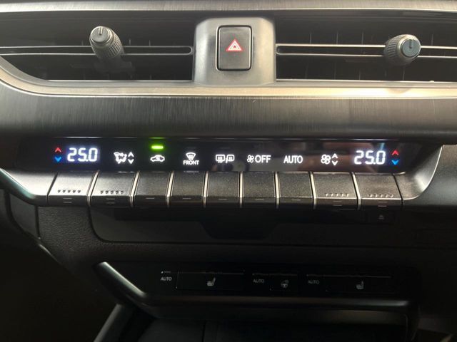 TOYOTA LEXUS UX200 2019