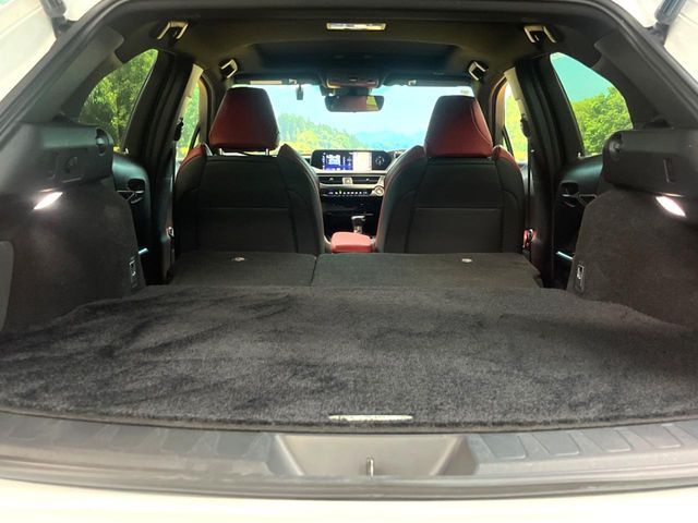 TOYOTA LEXUS UX200 2019