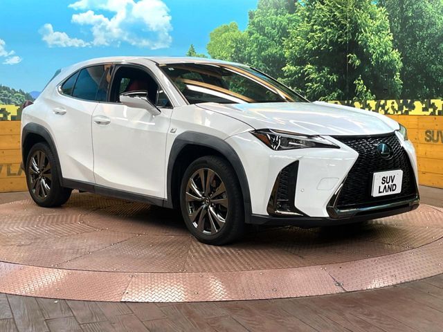 TOYOTA LEXUS UX200 2019