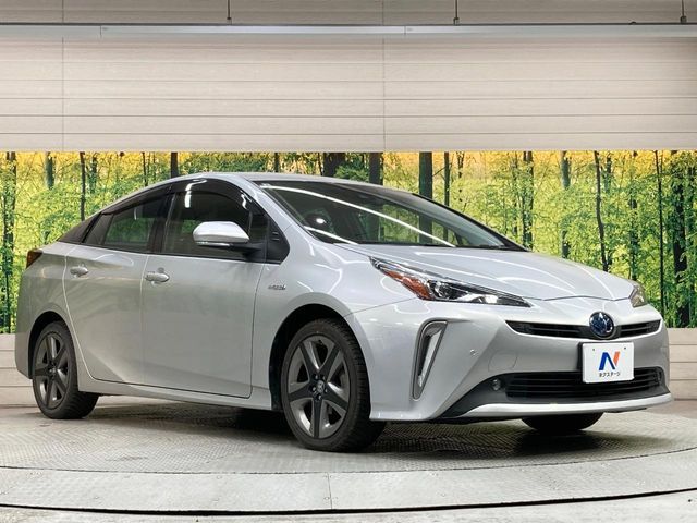 TOYOTA PRIUS 2019