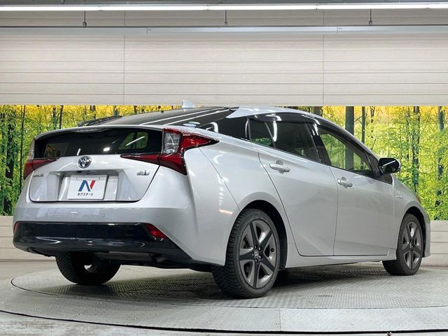 TOYOTA PRIUS 2019