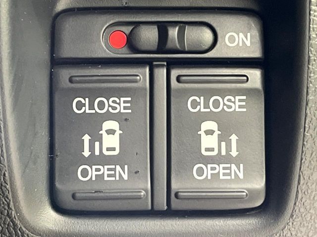 HONDA N BOX CUSTOM 2017