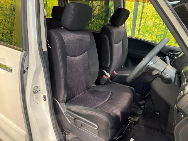 NISSAN SERENA  WG 2011