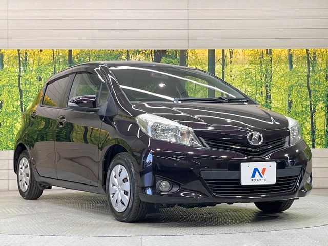 TOYOTA VITZ 2013