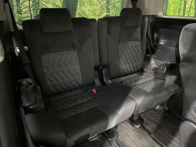 TOYOTA VELLFIRE 2019