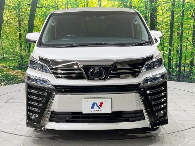 TOYOTA VELLFIRE 2019