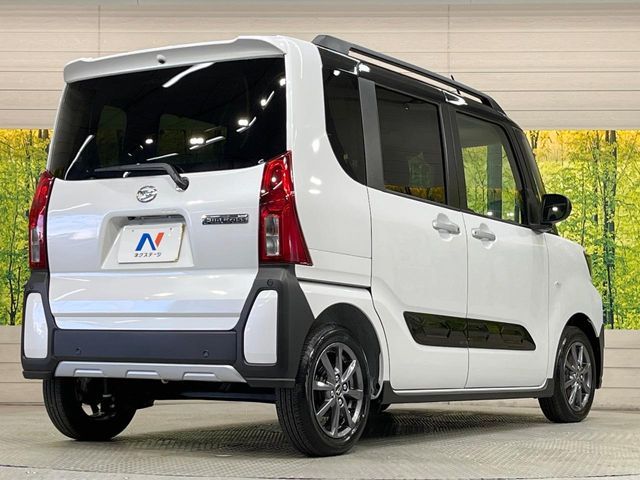 DAIHATSU TANTO FAN CROSS 2025