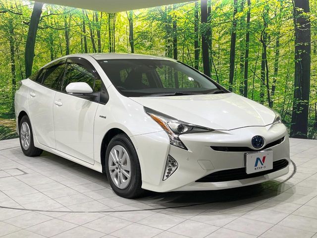 TOYOTA PRIUS 2017