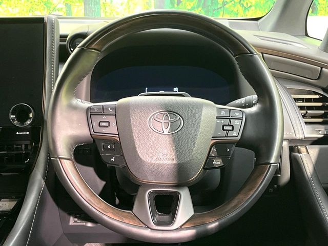 TOYOTA ALPHARD 2024