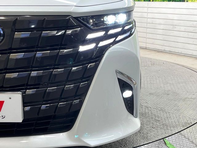 TOYOTA ALPHARD 2024