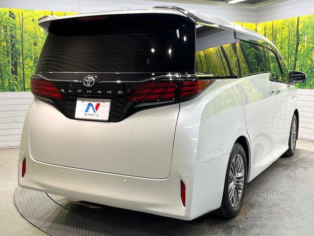 TOYOTA ALPHARD 2024