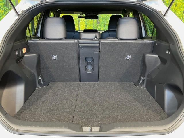 TOYOTA YARIS CROSS HYBRID 2025