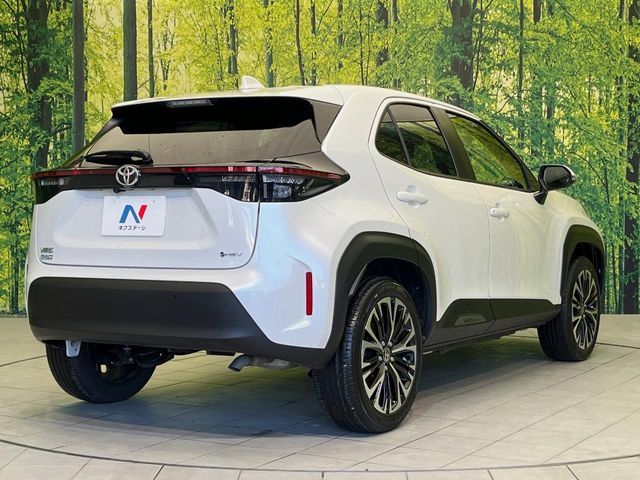 TOYOTA YARIS CROSS HYBRID 2025