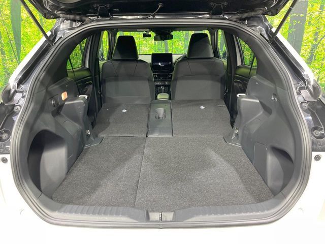 TOYOTA YARIS CROSS HYBRID 2025