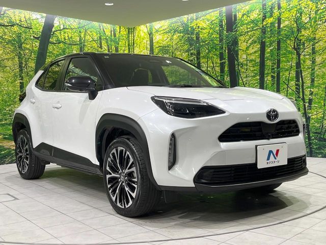 TOYOTA YARIS CROSS HYBRID 2025