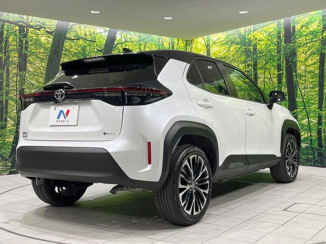 TOYOTA YARIS CROSS HYBRID 2025