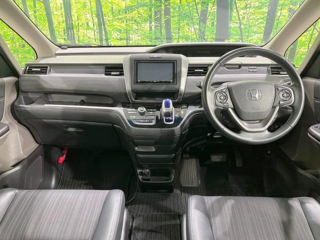 HONDA FREED HYBRID 2017