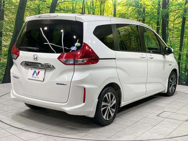 HONDA FREED HYBRID 2017