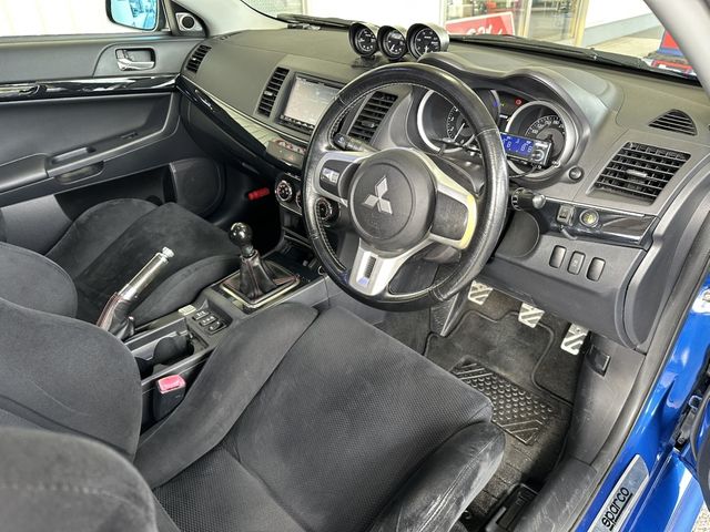 MITSUBISHI LANCER  4WD 2011