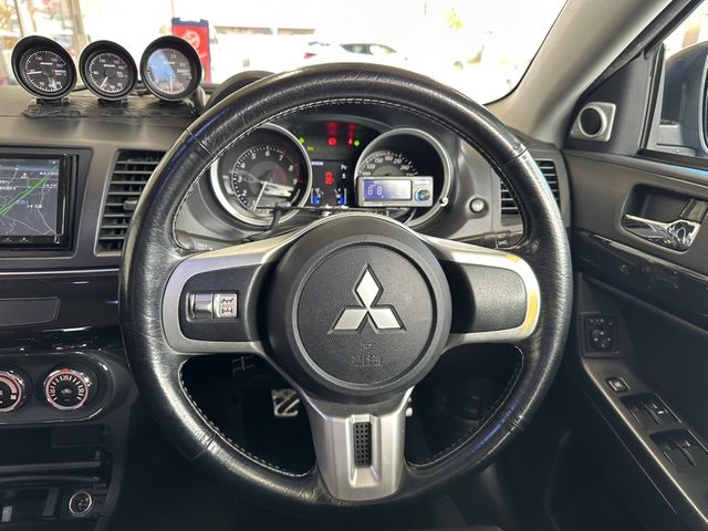 MITSUBISHI LANCER  4WD 2011