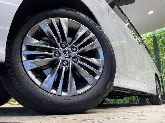 TOYOTA ALPHARD hybrid 2024