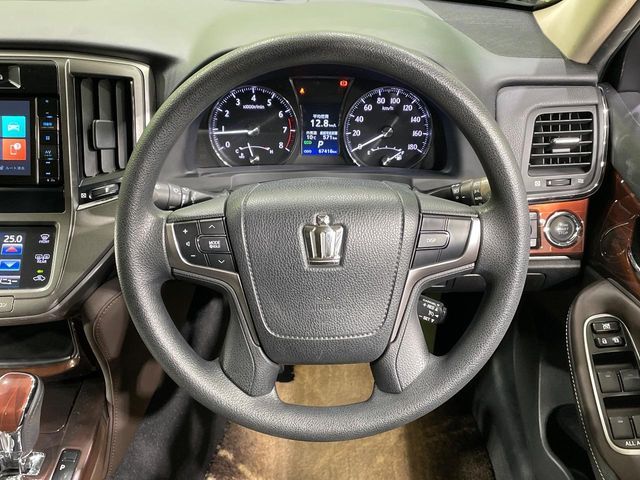 TOYOTA CROWN sedan 2013