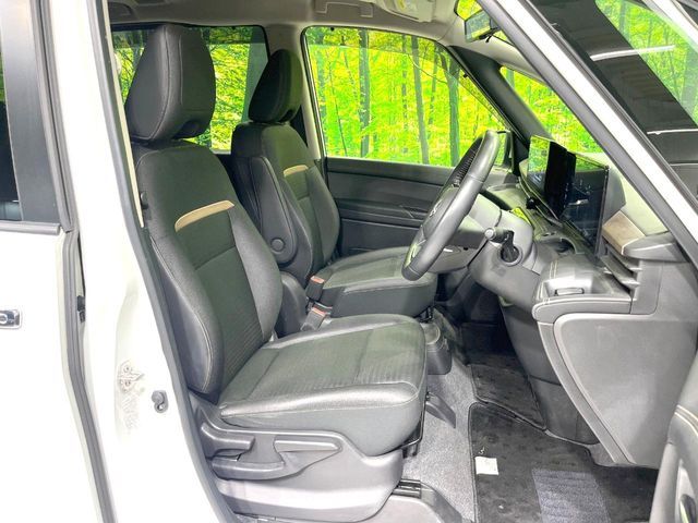 NISSAN SERENA  WG 2023