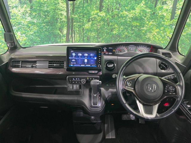 HONDA N BOX CUSTOM 2018