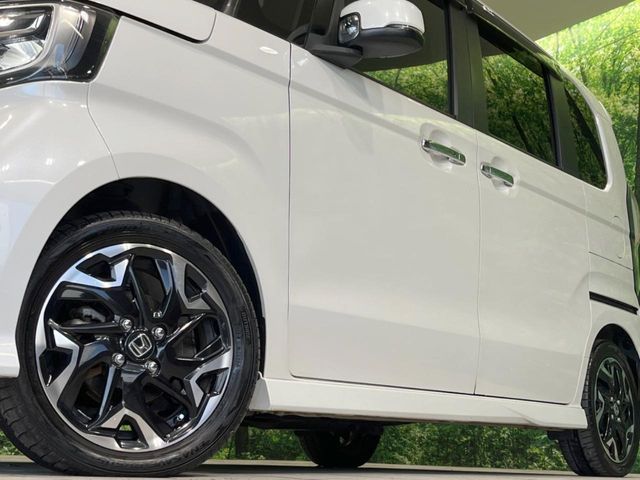 HONDA N BOX CUSTOM 2018