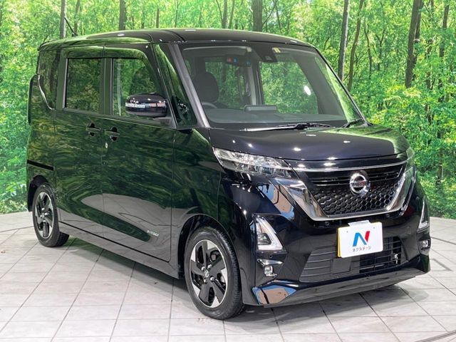NISSAN ROOX 2023