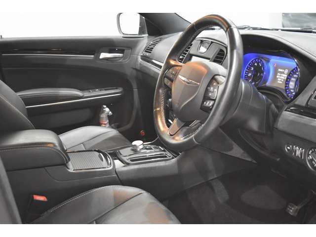 CHRYSLER CHRYSLER 300 2017