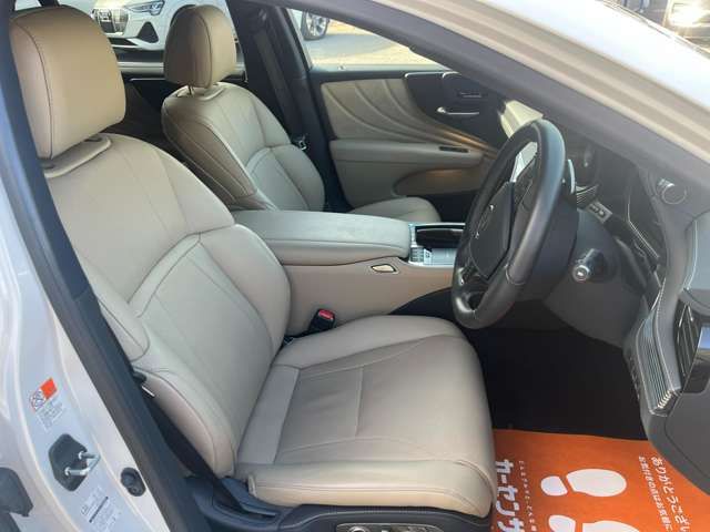 TOYOTA LEXUS LS500 2022