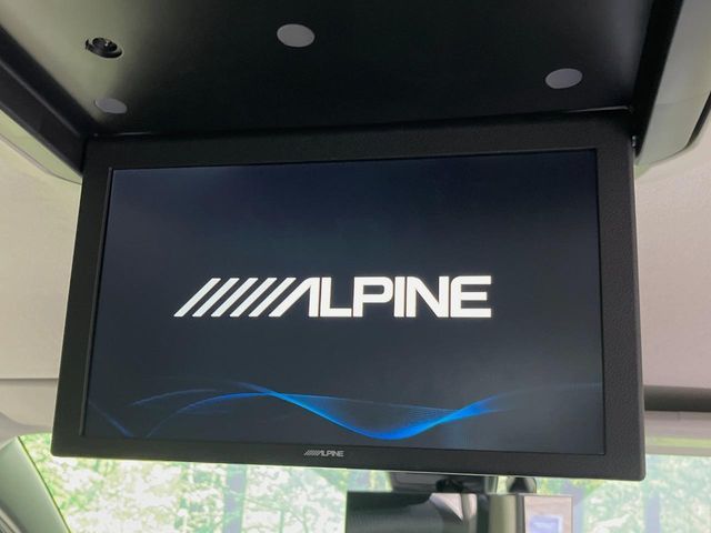 TOYOTA VOXY HYBRID 2016