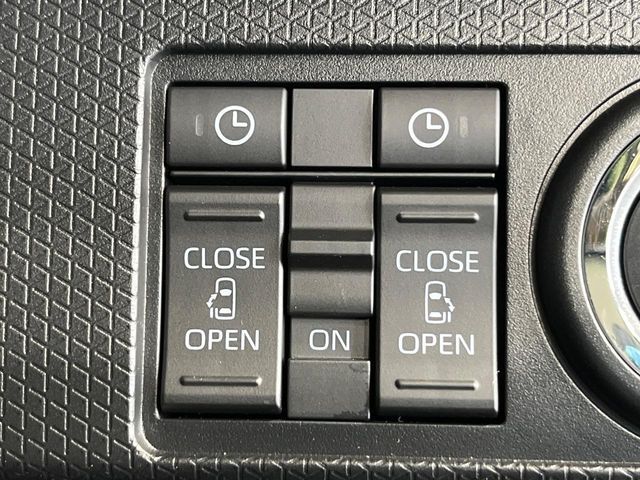 DAIHATSU TANTO FAN CROSS 4WD 2025