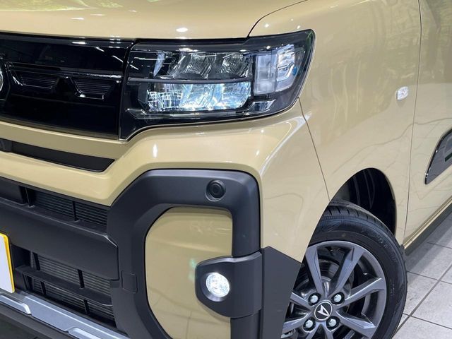 DAIHATSU TANTO FAN CROSS 4WD 2025